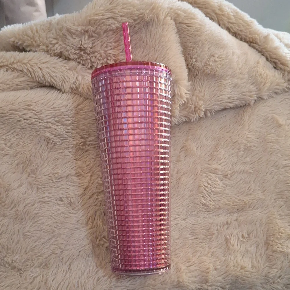 Starbucks 2023 Iridescent Pink Silver Bubblegum Grid Cold Tumbler- NEW